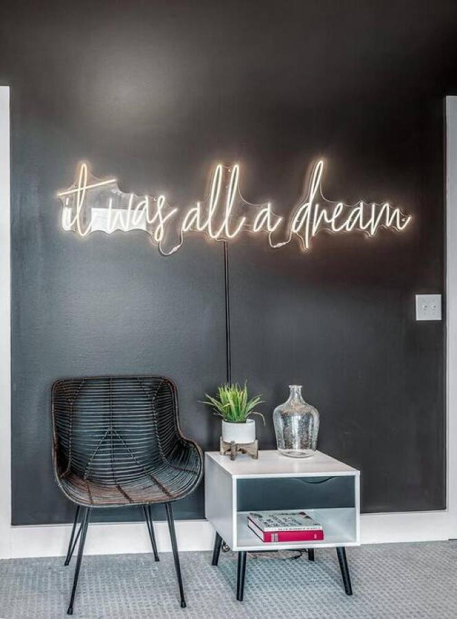 Big New And Modern With Skyline View Mural And Ping Pong Nashville Bagian luar foto